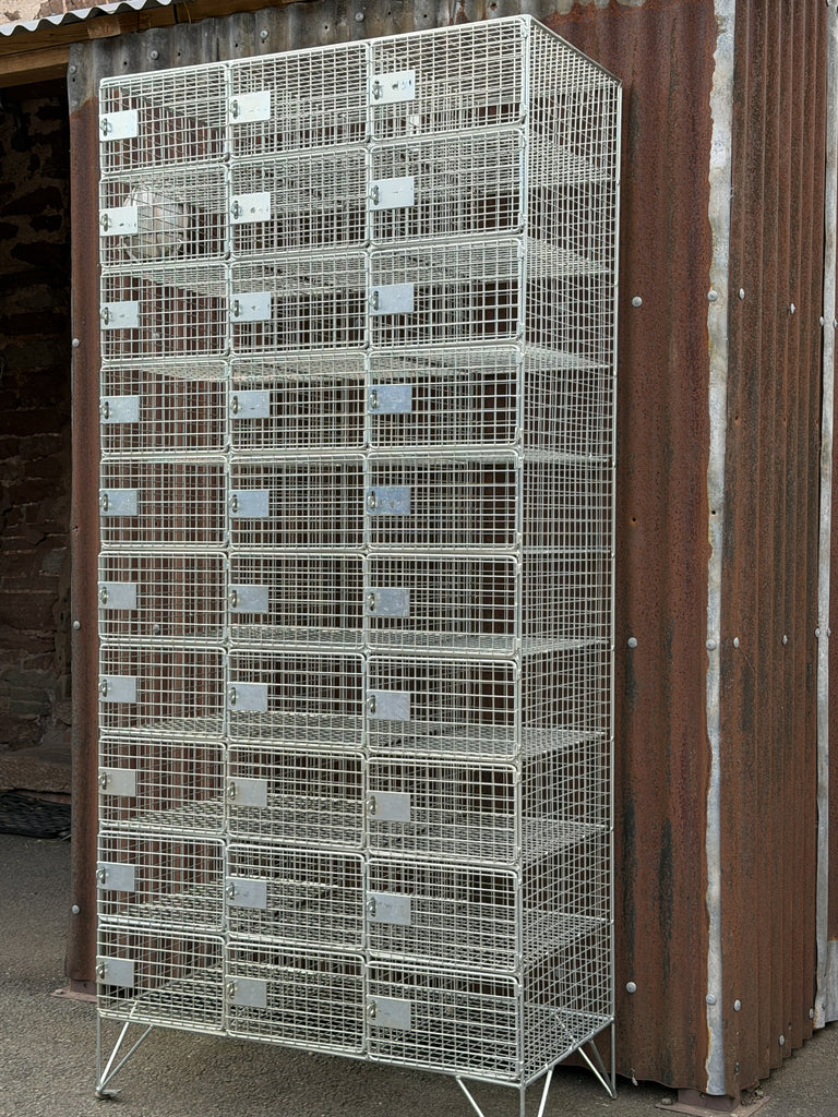wire mesh locker