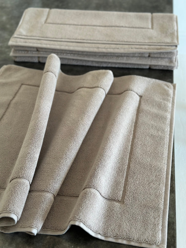 natural bath mats