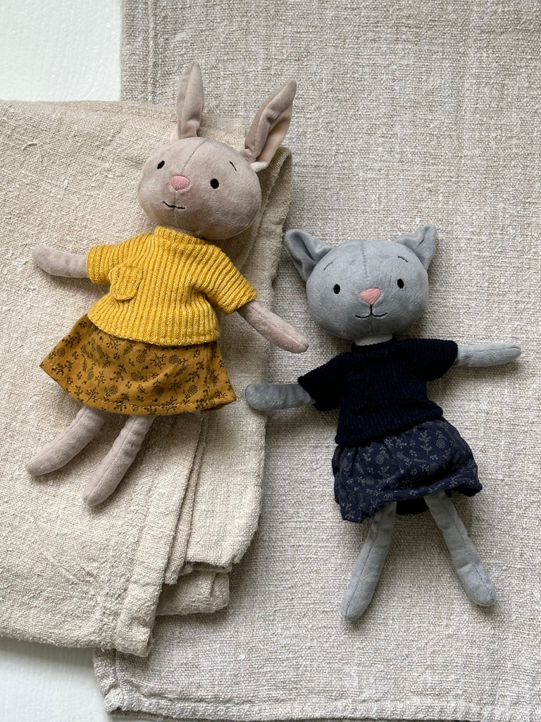 rosie rabbit and kitty cat