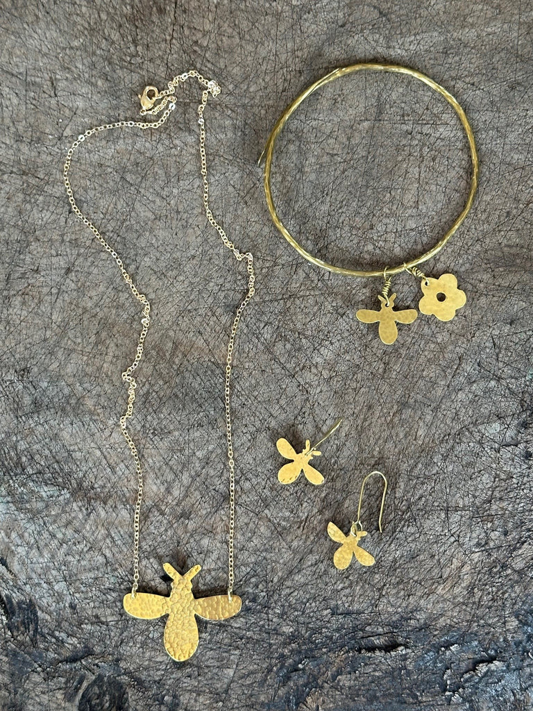 recycled brass bee bracelet