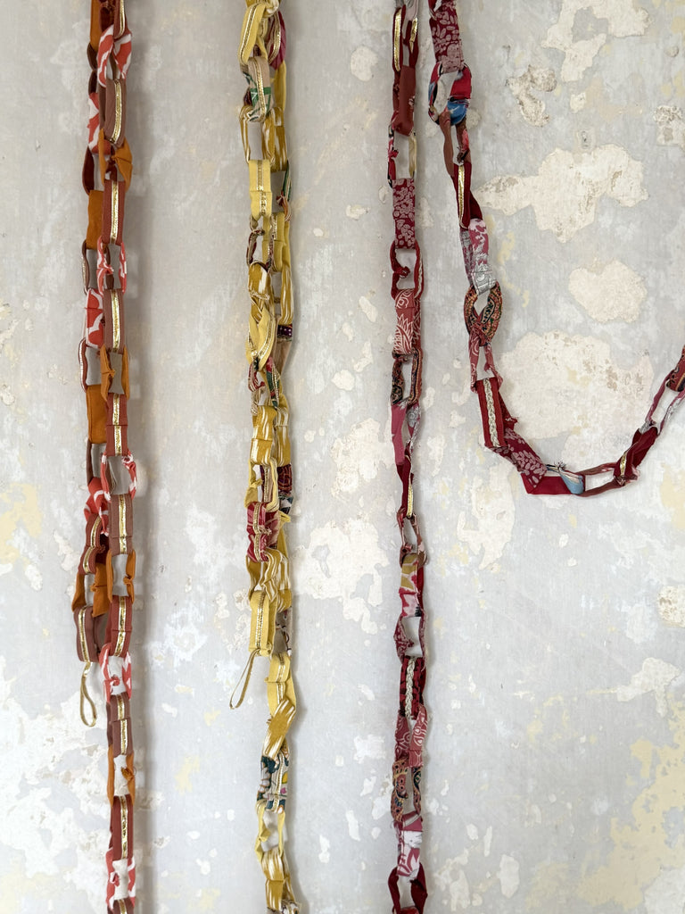 sari garlands