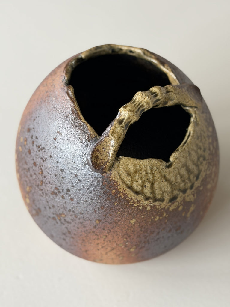 ikebana vase
